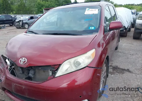 2012 Toyota Sienna Limited 7 Passenger z USA, uszkodzony, nr VIN 5TDDK3DC9CS042928